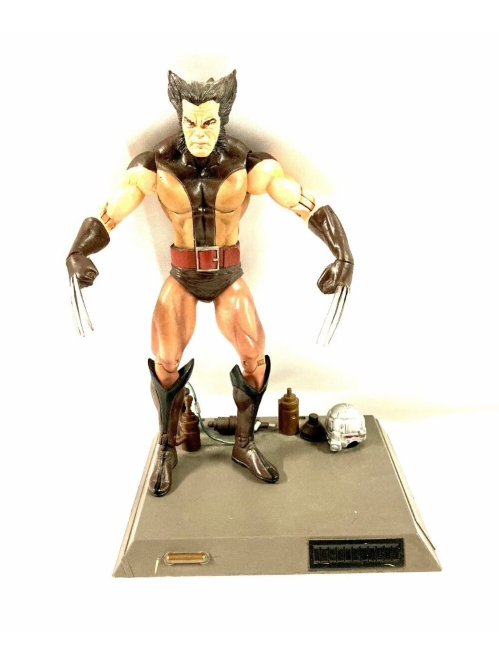 Diamond Select Marvel Brown Wolverine Figure Unmasked W/ Base